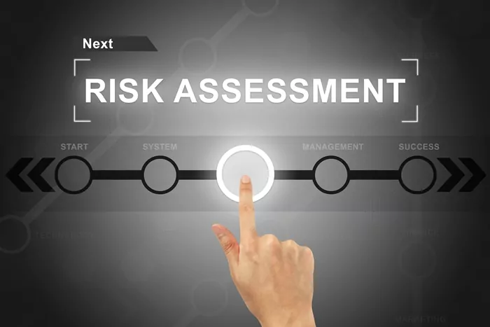 How to Become a Risk Manager